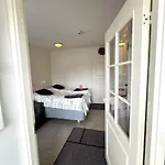 Moonlight Aparment With Sauna شقة